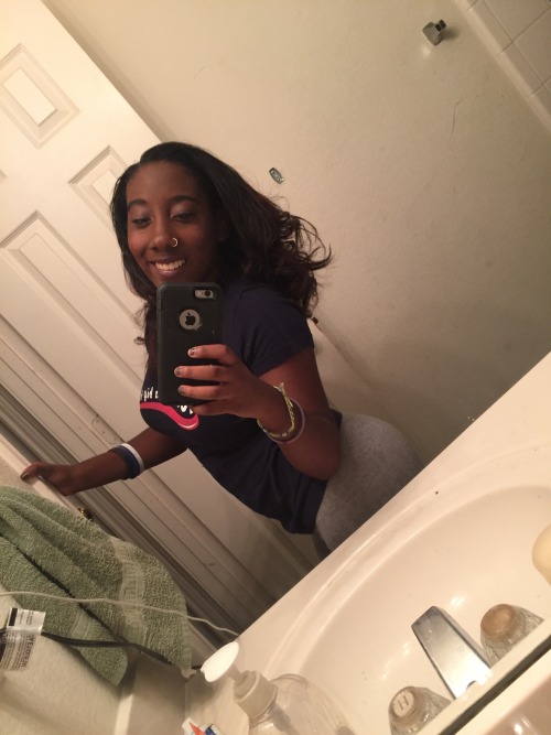 almightykingdre:  taint3edcakes:  Here’s my 2k15 selfies  I’ve cut my hair like three times this year and it kept growing back. Here’s to another fucking year of good hair !  😍😍😍🍫💦👅