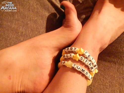 its-all-about-the-toes: themissarcana: I love kandi and making it, and since you guys are the all s