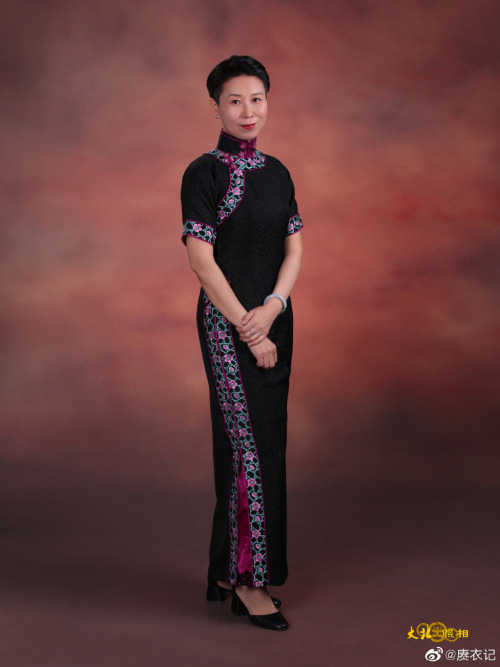 chinese fashion (qipao and qungua) by 赓衣记