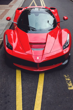 mistergoodlife:  Ferrari LaFerrari... simply