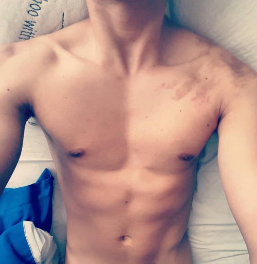 Hoppy Friday Look Into My Other Links, In Bio #underwearmodel #instagay #aesthetic #abs #decxsore #gaynsfw
