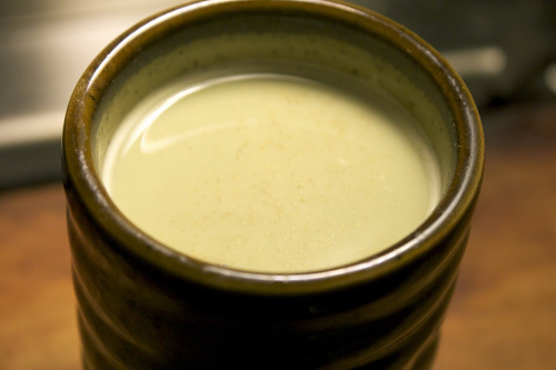 easyfuckingrecipes:Matcha latteIngredients:&frac34; cup soy milk (or almond, coconut, dairy, etc.)&f