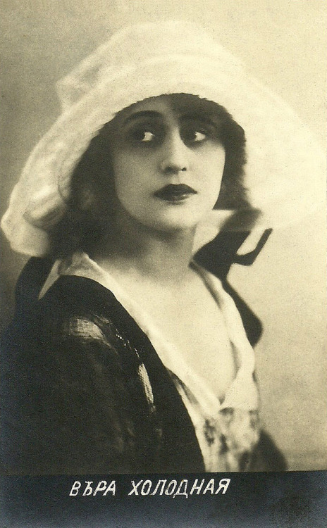 mudwerks:Vera Kholodnaya (by Truus, Bob &amp; Jan too!)