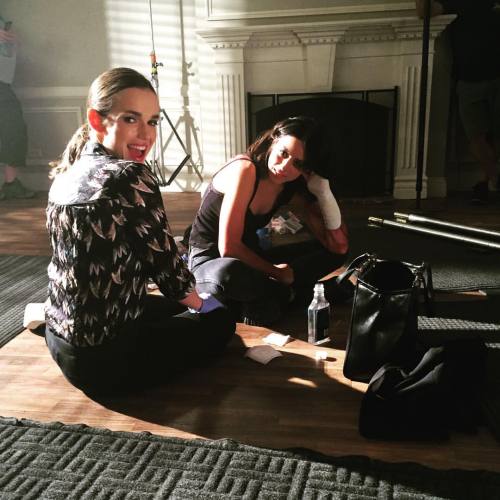 ann-foley: @lil_henstridge &amp; @chloebennet #BTS #GirlsNight #agentsofshield