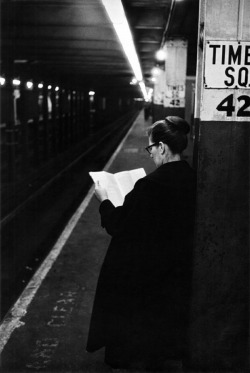 last-picture-show:   Jesse Fernandez, Times Square, New York, 1963 