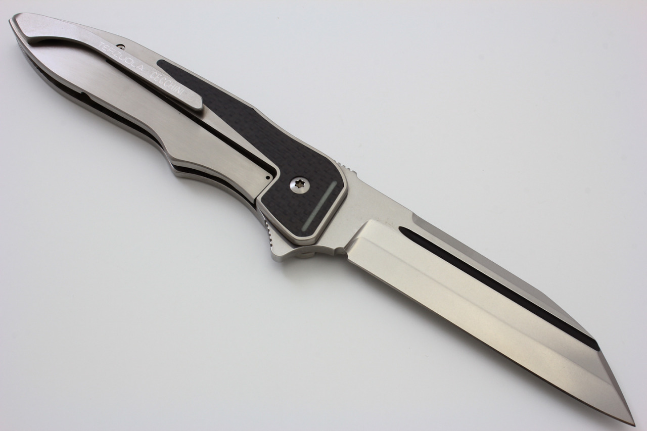 gunrunnerhell:  GTC Custom Knives - Milano If you happen to need a $3,695.00 knife.