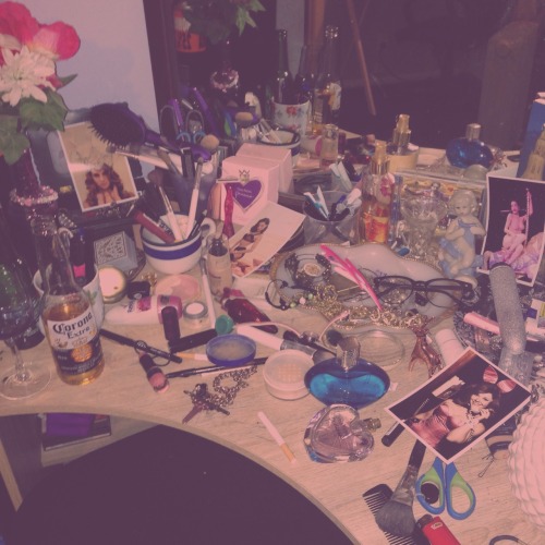 nymphestial:  Literal Girl Trash 