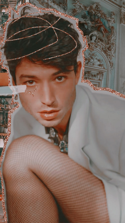 ezra miller lockscreens.like or reblog if you save them!