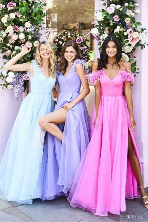 kerryjanesblog: internationalprom: f u n! Check out this International Prom Look www.internat