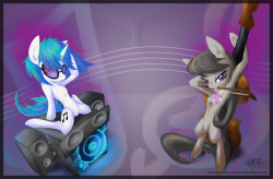 berniessaucepot:  Best music pones! Vinyl and Octavia  &lt;3