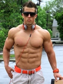 aestheticalphas: studposse:  jockfrat pledgemaster  Uniform check Hair check Shades check This bro is fucking ready 