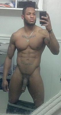 nudeselfshots-blackmen.tumblr.com post 52103385873