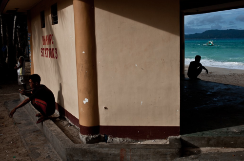 Street Photography from the Philippines: Nacho Hernandez, Jes Aznar, photographers who live and