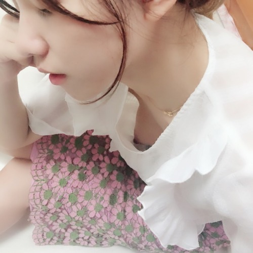 prettybaby520: 老板娘累了