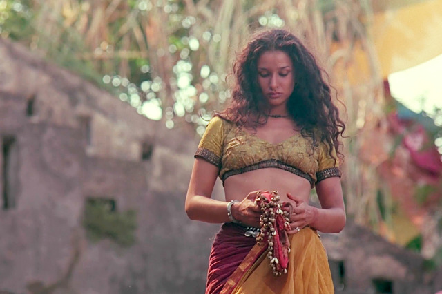 Indira Varma in Kama Sutra: A Tale of Love (dir. Mira Nair - 1996).