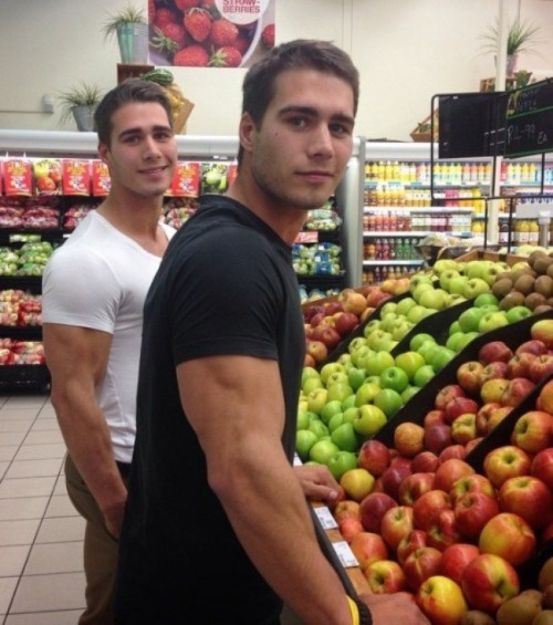 njstud:  Fruit hunting