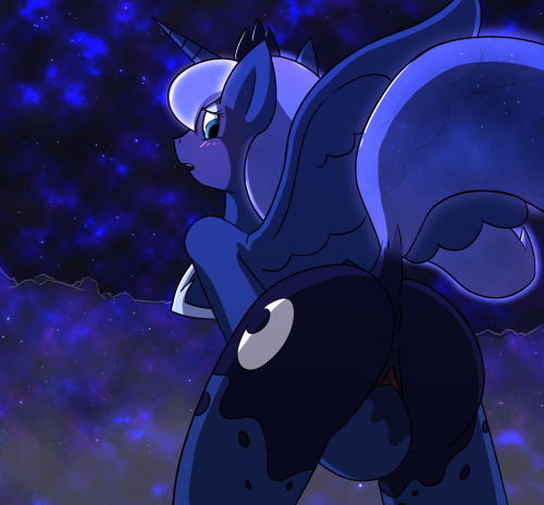 closetfizzle:  (Mod: Here’s a few edits of the finished Voyeur Luna pic. I’m glad I got that out of my system. Now I can go on to what will most likely be my final Fizzle response before going back to school.)  Unf~ o////o