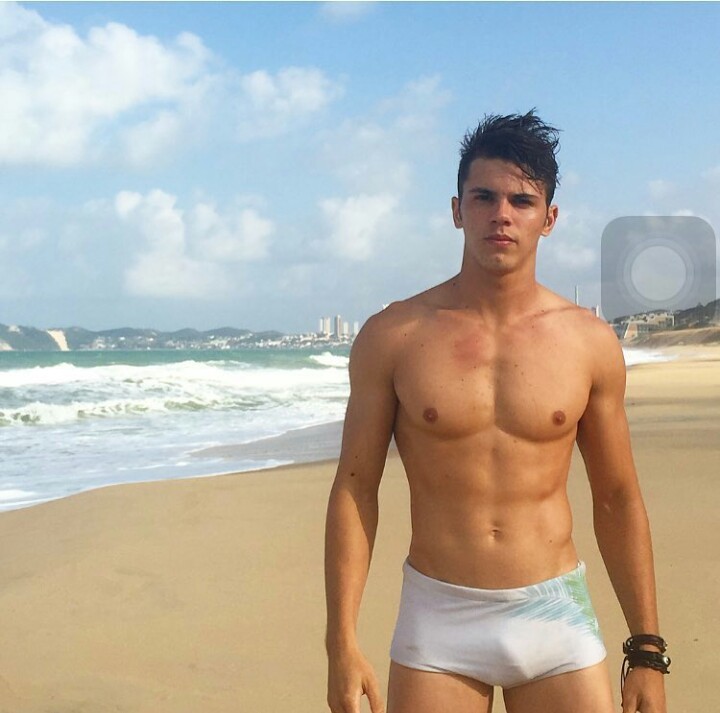 chicosguaposlindos:  PaabloiIsrael_