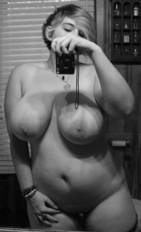 Porn Pics onlyboobsntitties:  Over 1 MILLION Big breasted