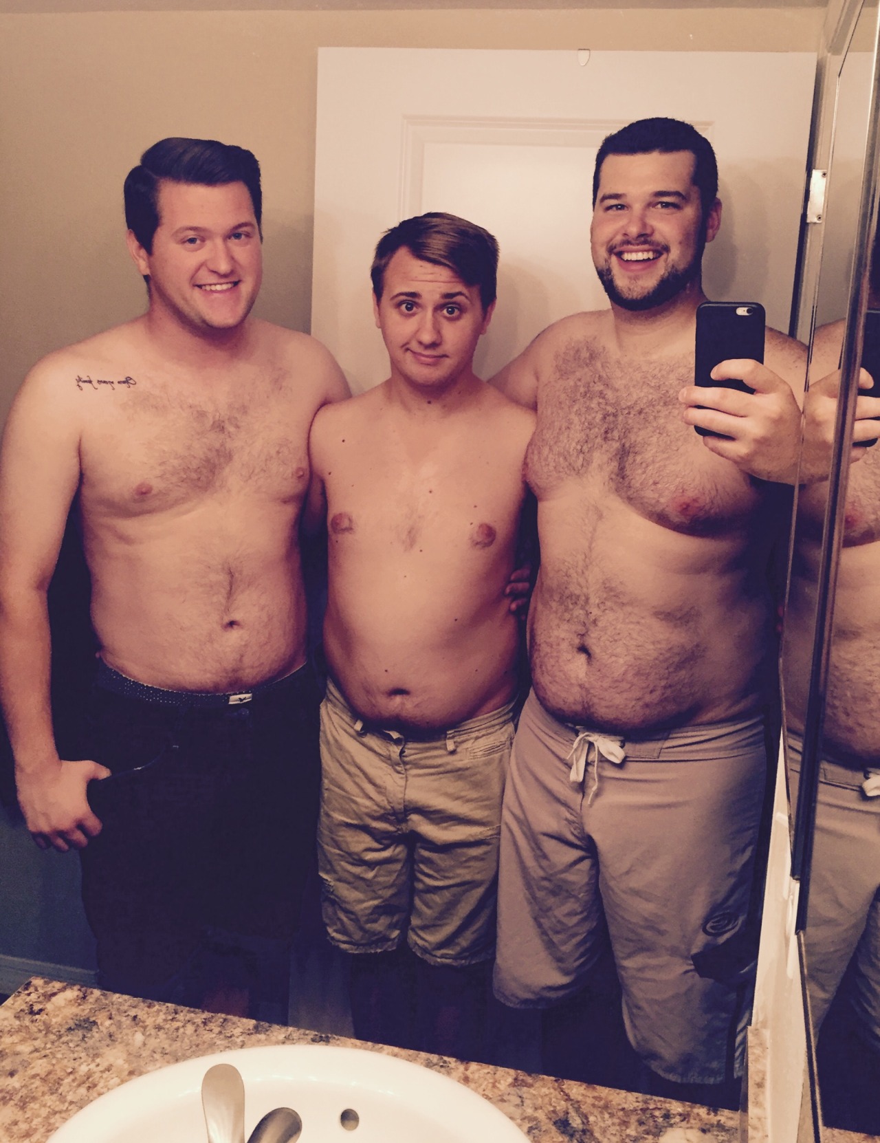 chrisz91:  Tummy Tuesday 10-20-15 : The Three Amigos edition with @goingup13 and