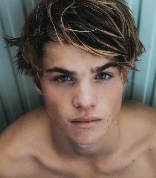  Daniel Den HollanderGIF by Sabas Wonder Men @ Ulla Models. Photographed by Mark Uyl 