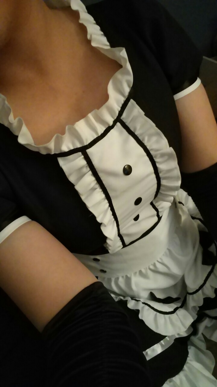 Maid outfit but too lazy to do my makeup