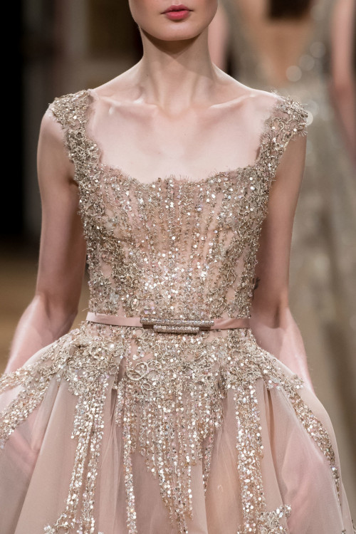 howtobeparisian: themakeupbrush: Ziad Nakad Fall 2016 Couture Le coeur d’une femme