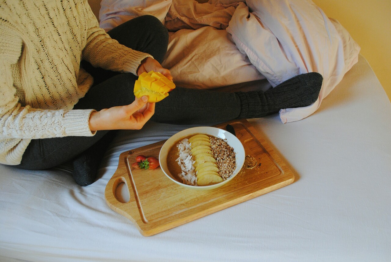 fitness-fits-me:  perfectiontales:  trianglesaremyfav:  How to breakfast       Oh