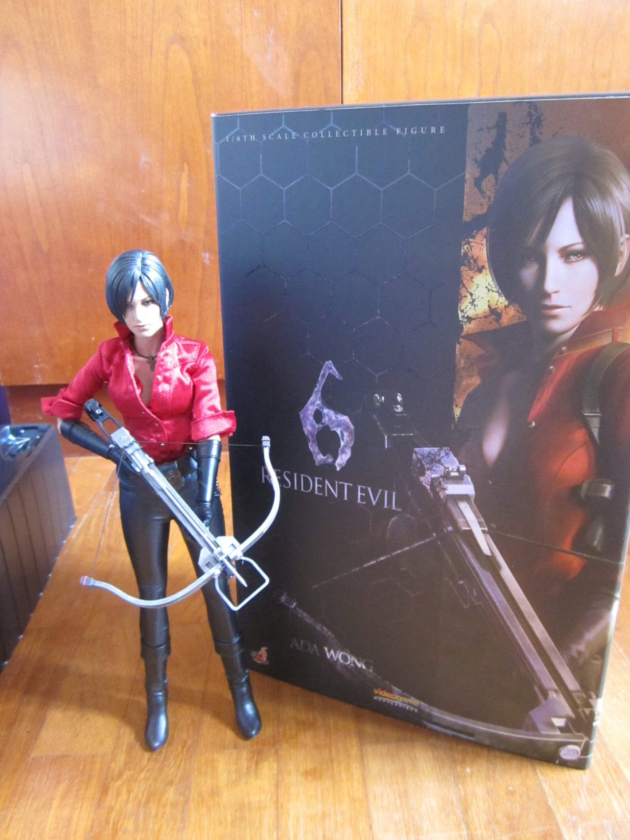 Leon and Ada from Resident Evil 6 Join the Hot Toys Lineup!, Press Release  News