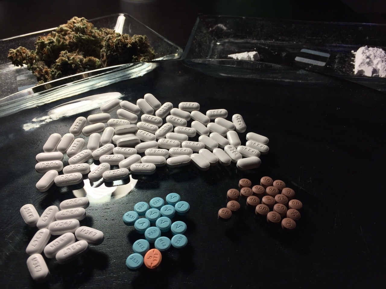 trigga-happpy:  ︻╦╤─