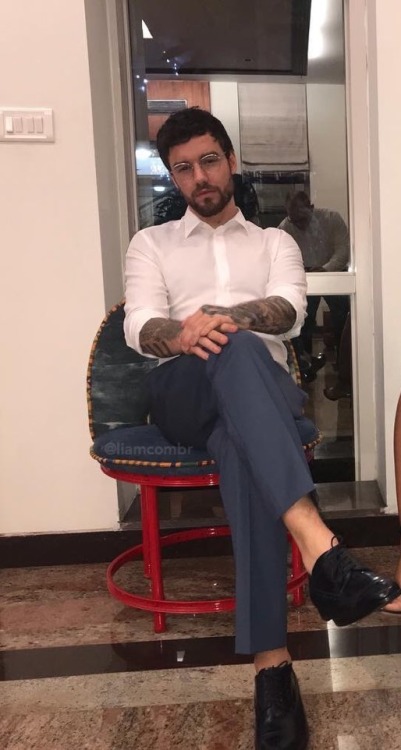 purepaynesource:Liam in Ghana (31.12.18 - 01.01.19)