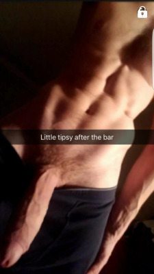 tsvguys: Hung str8 townsville guy on snapchat