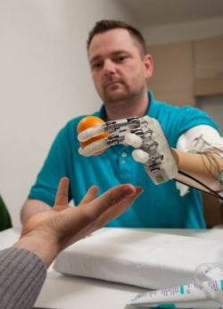 neuromorphogenesis:  Bionic hand allows patient to ‘feel’
