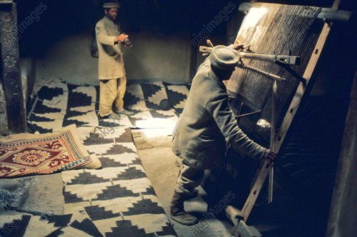 Carpet weavers in Shimshal, Pakistan (1974).