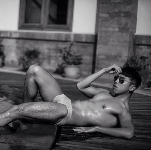 hunkxtwink:  Instagram/yudarren  Hunkxtwink - More in my archive  