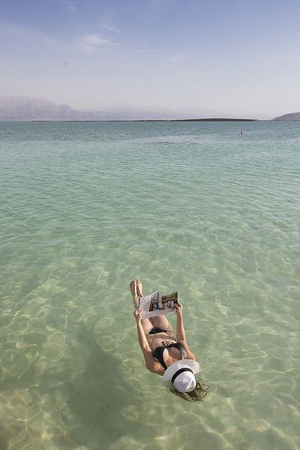 Dead Sea Israel por israeltourism en Flickr (cc) adult photos