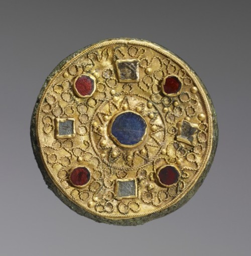 Peacock filigreed fibula, Frankish, mid-late 6th century (Walters Art Museum) Gold disc fibula,