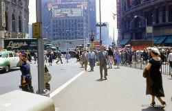 fuckyeahvintage-retro:  New York City, 1955