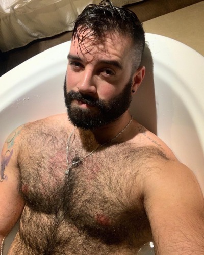 beardburnme2:Pettcake instagram 