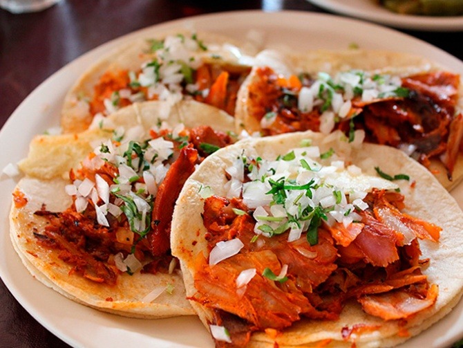 anaescool:  shalomana:  Al Pastor, los mejores tacos!!!  😍 