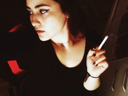 cigarettesforever: efesxtra:  Meraba güzel kepşın bulamadım ed sheeran - sing  LOVE! Thank you <3
