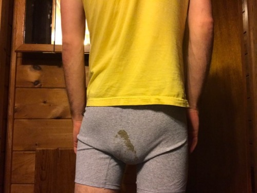 peewhereyoulike: Stinky boy. I pooped in my pants while I was having a late night snack