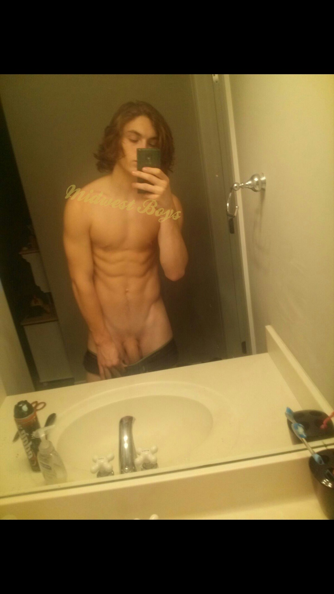 midwestboys:  Hunter! Hmu for his full set of pics! 🍑🔥