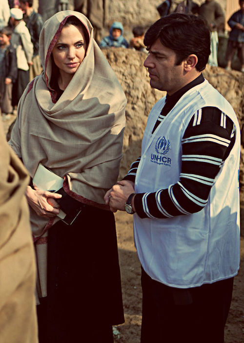 h0peful-melancholy: Angelina Jolie opens a school for girls in Afghanistan, 2013. 