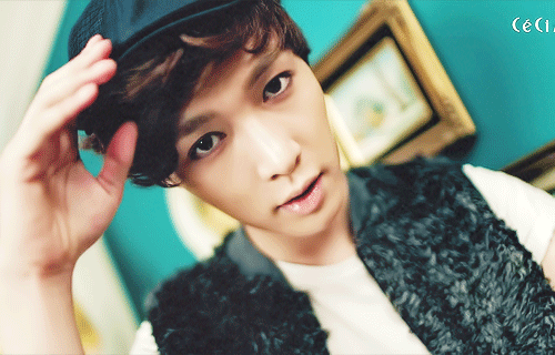 Porn photo plutoriddle:  Just a few gifs of Exo-M For