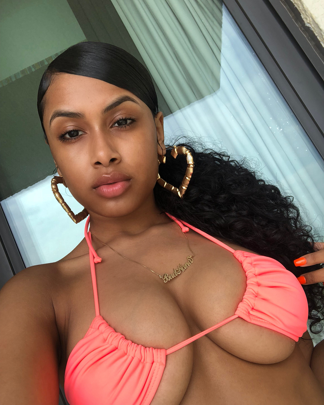 freaksandmodels:  Badnana