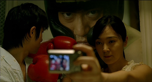 japanesepearldivers:3-IRON (Kim Ki-duk, 2004)