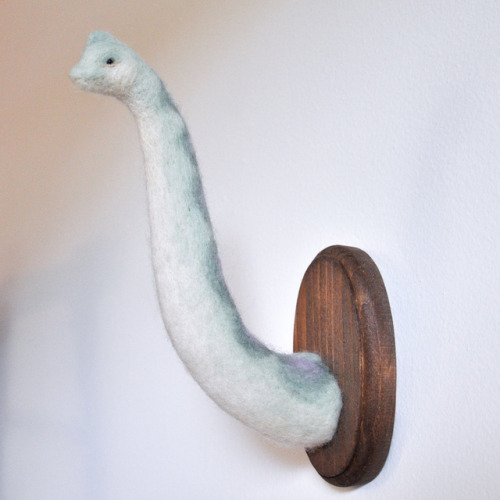 sloth-grammar:vinceaddams:amandasmithtextiles:sosuperawesome:Needle Felted DinosaursNocik on EtsySee