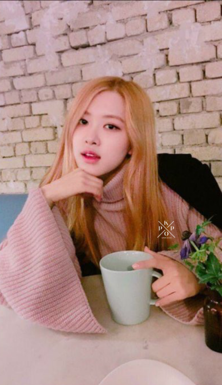 Porn Pics kpop-locks:  rosé ; gf materiallike/reblog