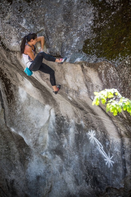 ninawilliams: Midnight Lightning: possibly the most iconic problem in the world. A joy to climb, and